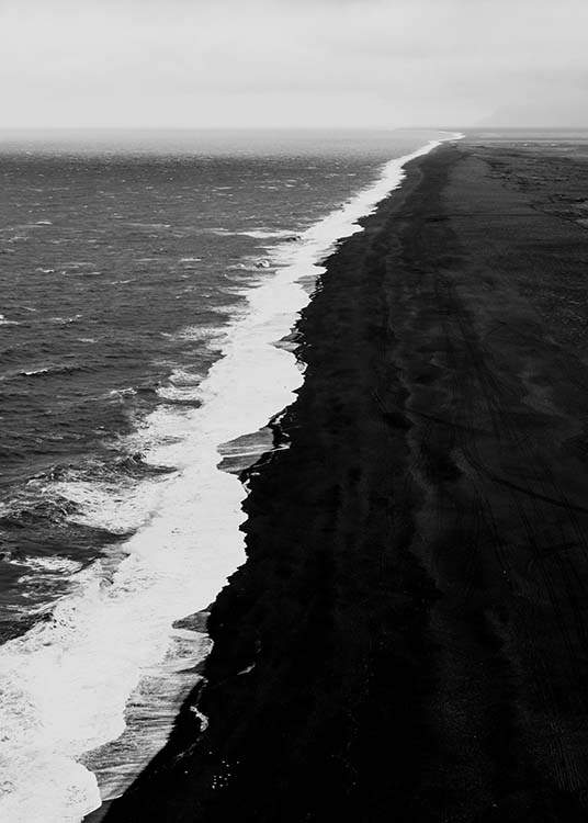 Black Beach Aerial Plagát
