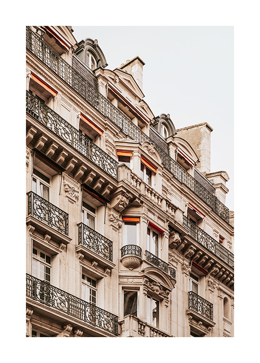 – Plagát budovy s balkónmi