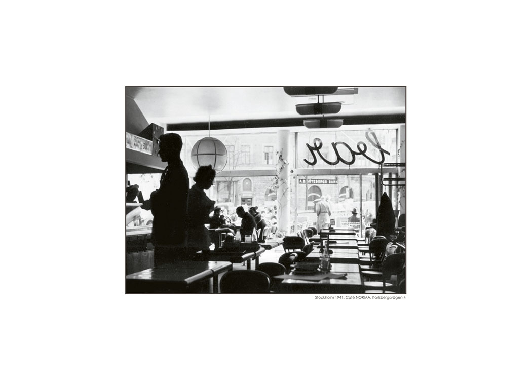 Stockholm Cafe Norma Plagát / Čiernobiele plagáty v Desenio AB (7127)